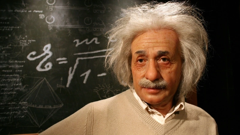 Albert Einstein IQ - How intelligent is Albert Einstein?