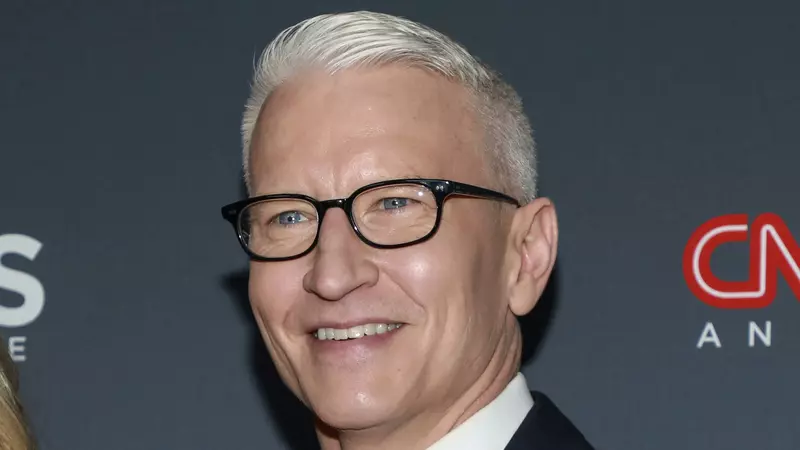 Anderson Cooper IQ - How intelligent is Anderson Cooper?